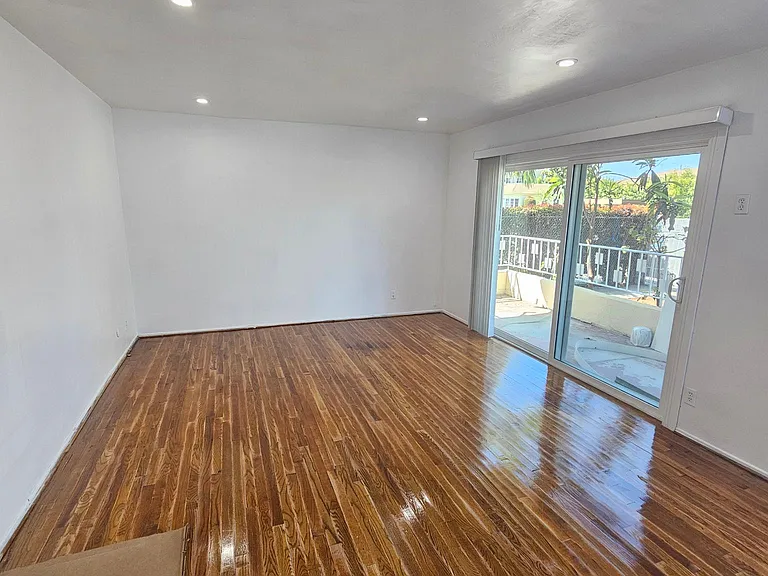 1942 S Corning St #1 — Photo 20