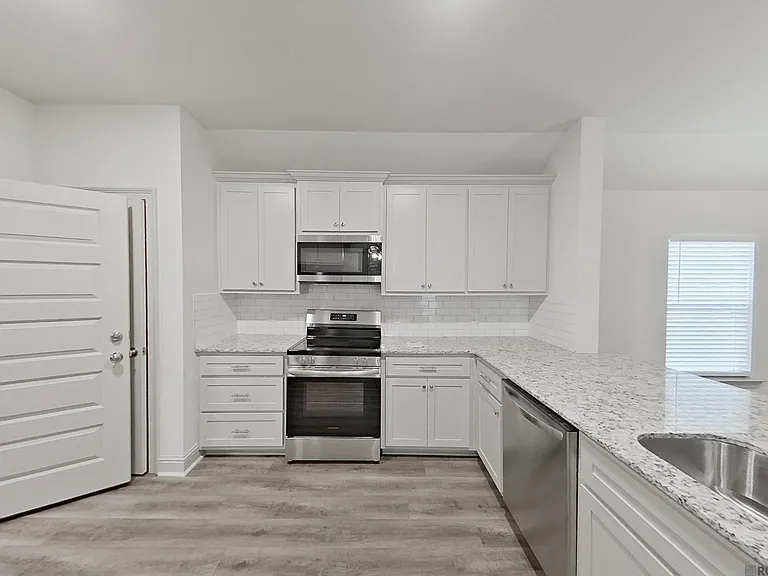17647 Carlisle Ave — Photo 8