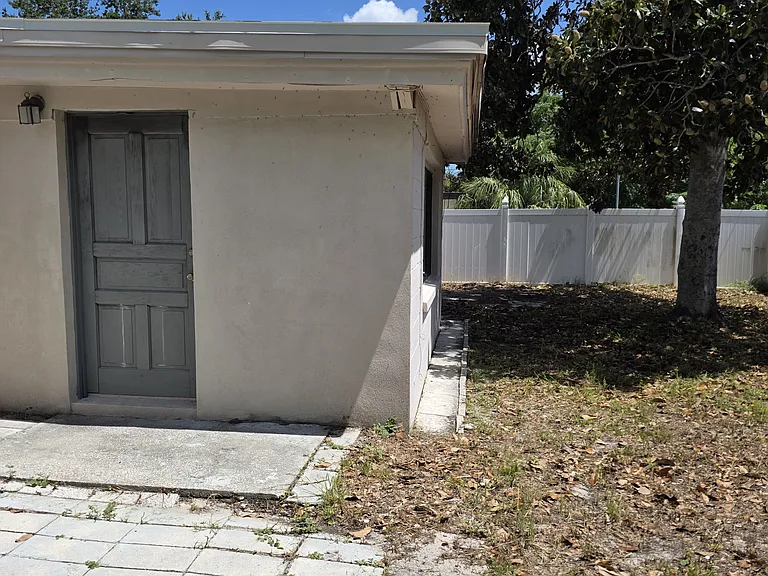 3302 Bainbridge Dr — Photo 27