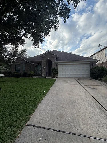 2922 Sandleigh Dr Photo 1