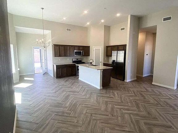 3rd image of 408 Davis Greenwood Ct