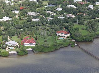 128 N Sewalls Point Rd, Sewalls Point, FL 34996