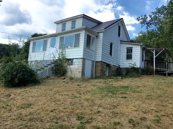 505 Brushfork Rd, Falls Mills, VA 24613