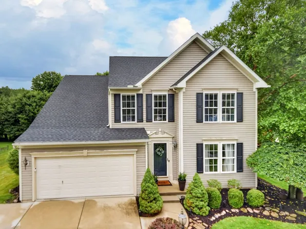 137 Creekledge Ln, Akron, OH 44321