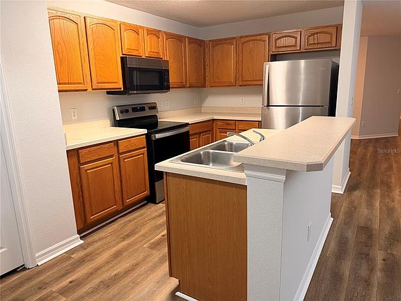 3rd image of 3623 Caruso Pl