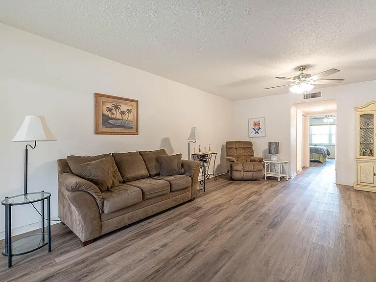 5061 Lakefront Blvd #B — Photo 5
