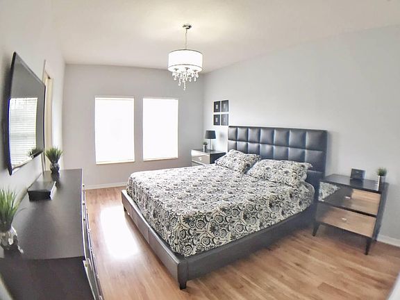 4th image of 5858 Strada Capri Way