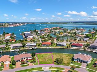 919 Juniper Ct, Marco Island, FL 34145