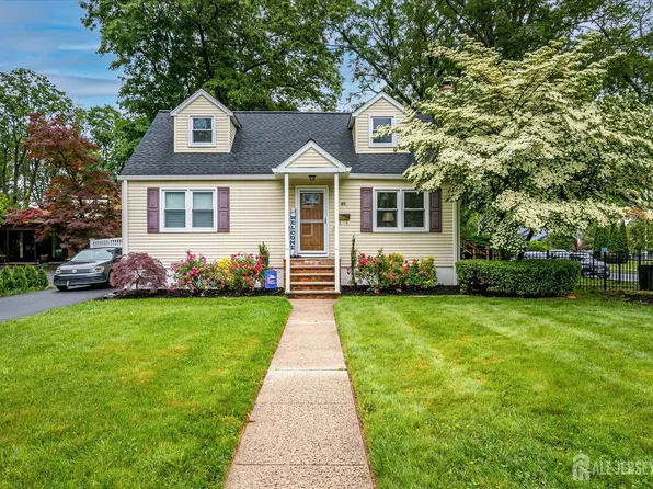61 Thomas St, Metuchen, NJ 08840