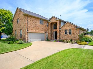 8213 Navigation Dr, Rowlett, TX 75088