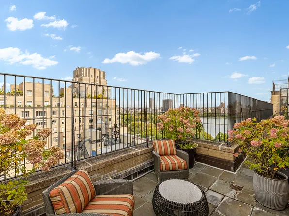 300 Central Park West image 20 of 21