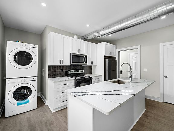 Kitchen/Laundry