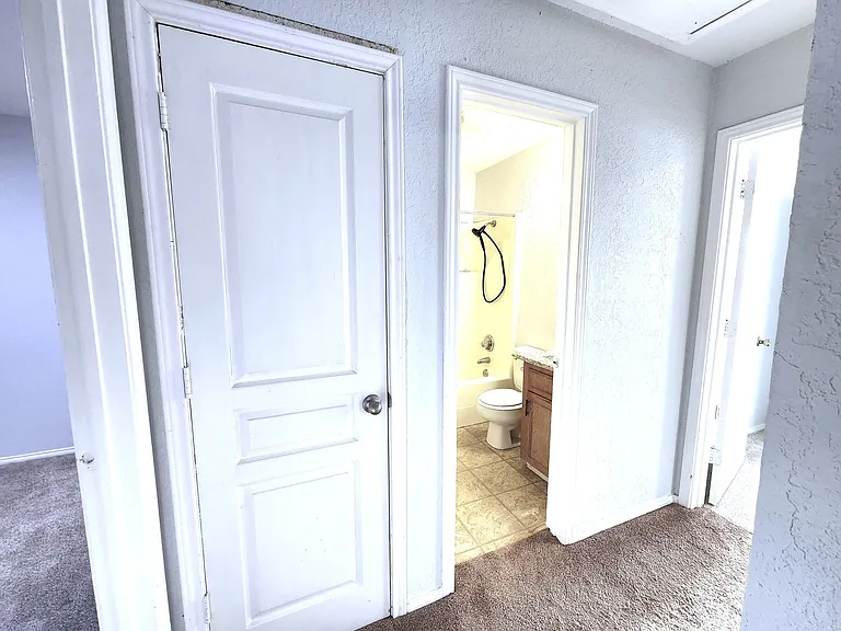 2202 Bolivar St — Photo 16