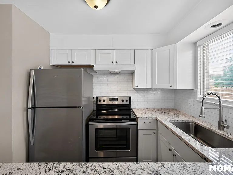 35 Lima St — Photo 3