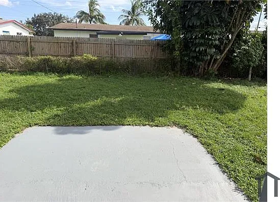 3 bed, 1215 sqft, $2,495 — Photo 4