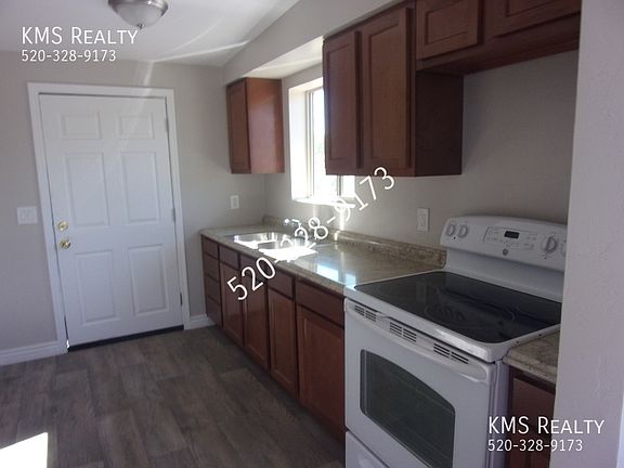 3rd image of 520 W Pennsylvania Dr #B