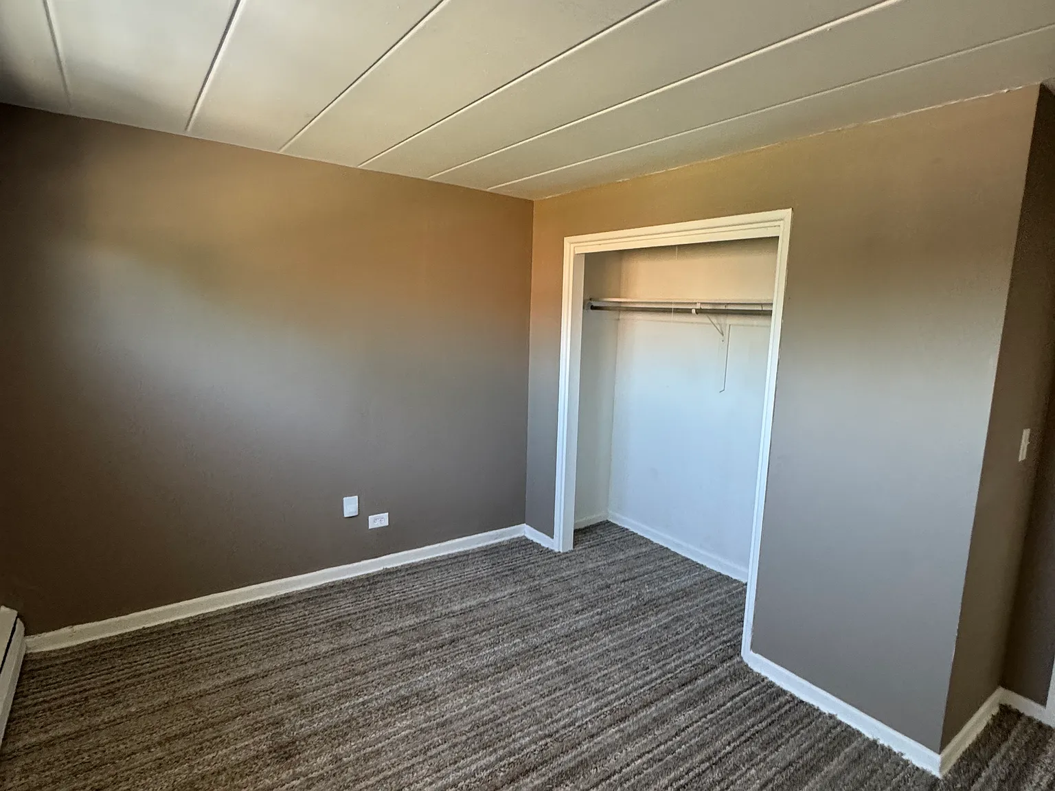 2 bed, 800 sqft, $1,500 — Photo 3