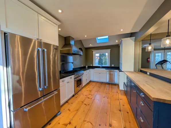 17 Market Street, North Berwick, ME 03906