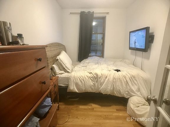 4th image of 336 W 14th St APT 4B