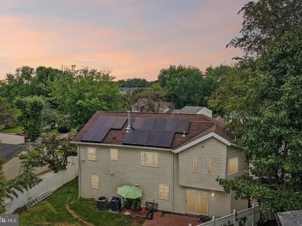 19069 Staleybridge Rd, Germantown, MD 20876