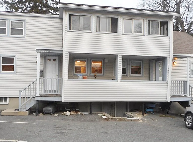 53R Grimshaw St #C — Photo 1