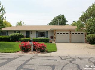 710 Post Oak Ln, Salina, KS 67401