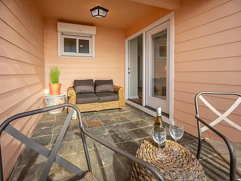 8316 Seawall Blvd #5 — Photo 23