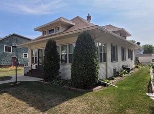 320 2nd St SW, Pipestone, MN 56164