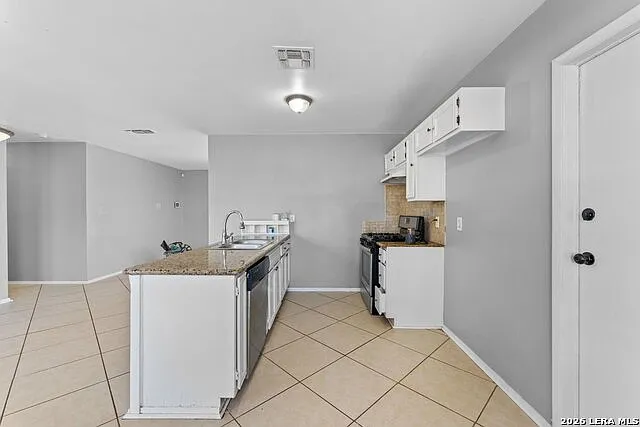 5035 Village Crst — Photo 12