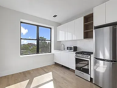 1 bed, $2,500 — Photo 1