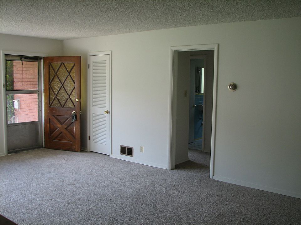 Building Photo 4