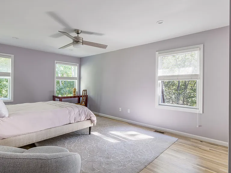 77 Three Mile Harbor Dr — Photo 10