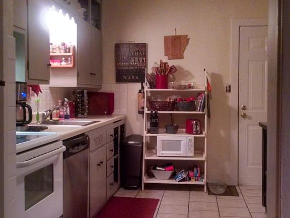 5th image of 406 NW 7th St