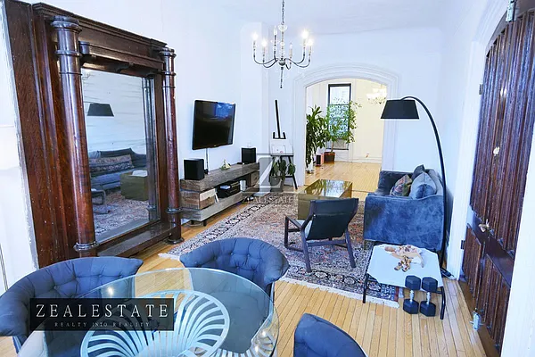 Rented by ZealEstate Group Inc | media 11