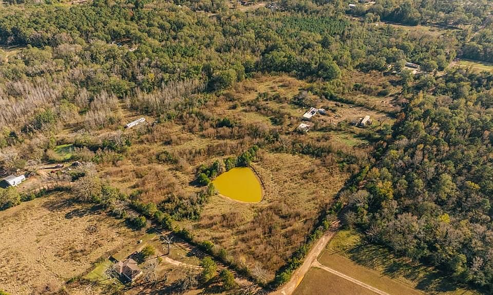 1st image of 648 Rosehill Rd