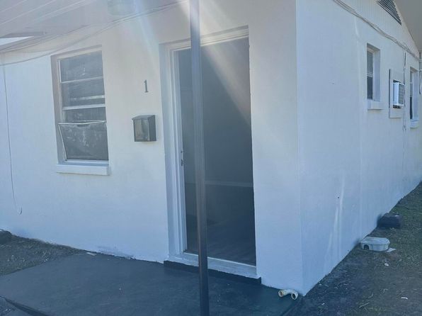 jacksonville-florida-154601997 picture