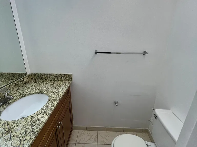 1800 SW 81st Ave #1400 — Photo 9