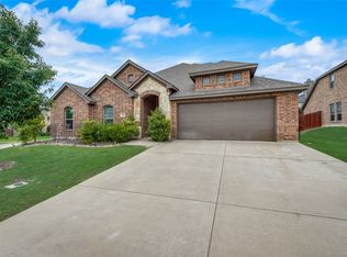 3826 Hyde Park Dr, Midlothian, TX 76065