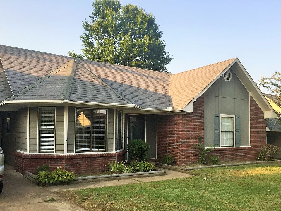 1st image of 10208 Curtis Dr