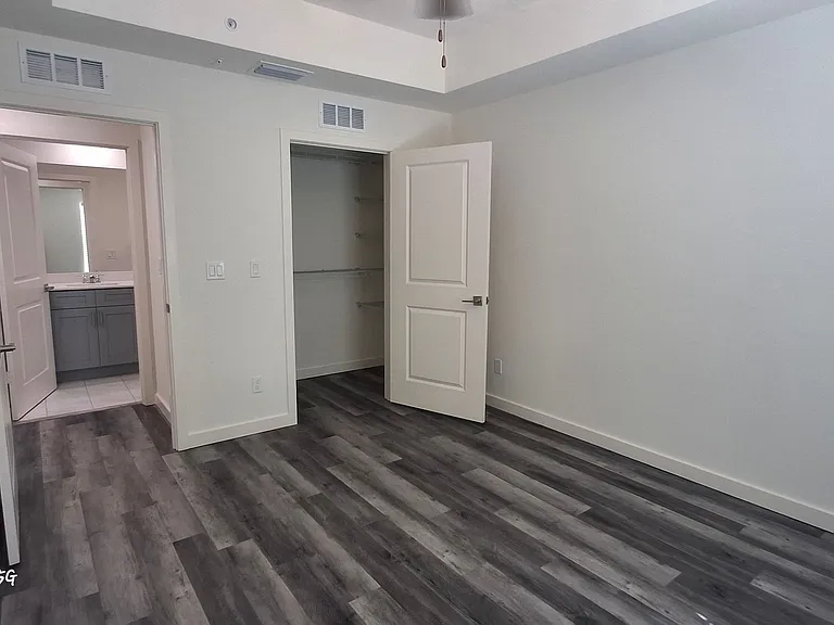 3170 Oleander Ave — Photo 5