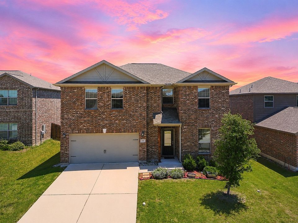 1st image of 309 Golden Sands Ln
