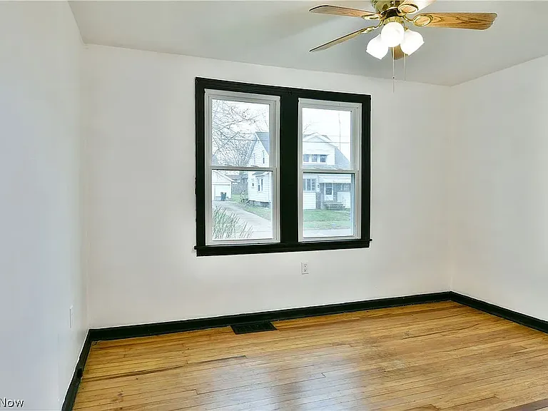 1787 Bonnie Brae Ave NE — Photo 14