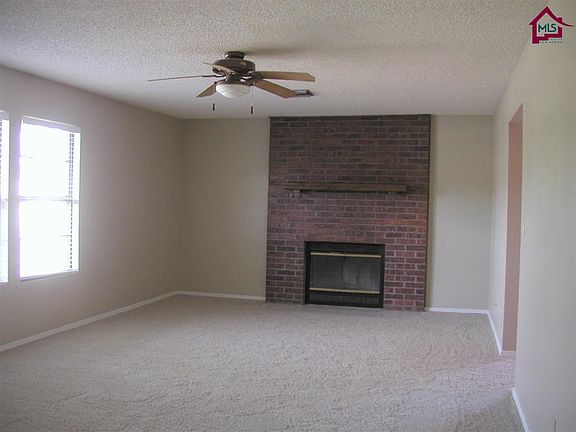 2nd image of 4895 Vista Cuesta