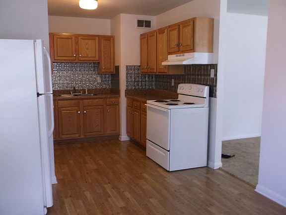 2nd image of 1719 Sarasota Ct