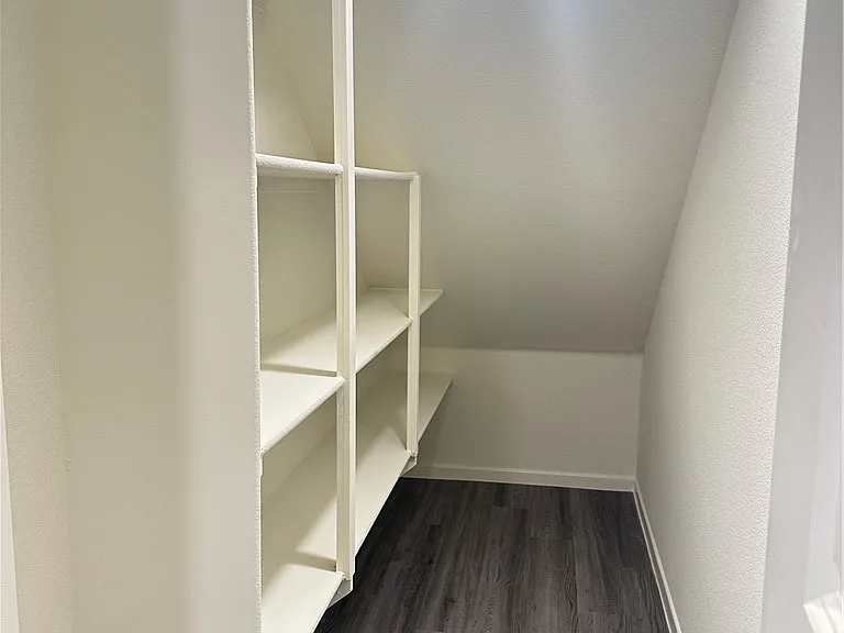 9918 Saffron Hills St — Photo 25