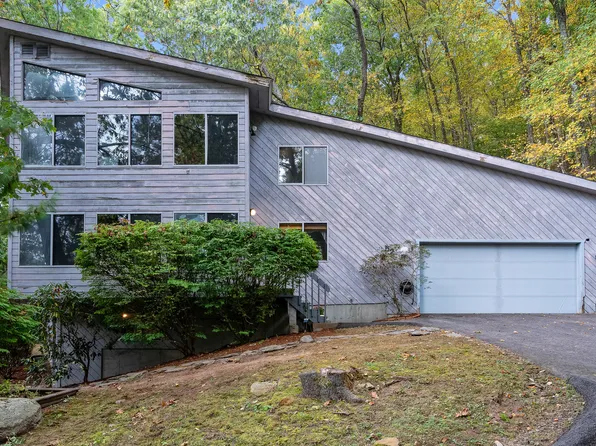 52 Mountain View Road, Glastonbury, CT 06033