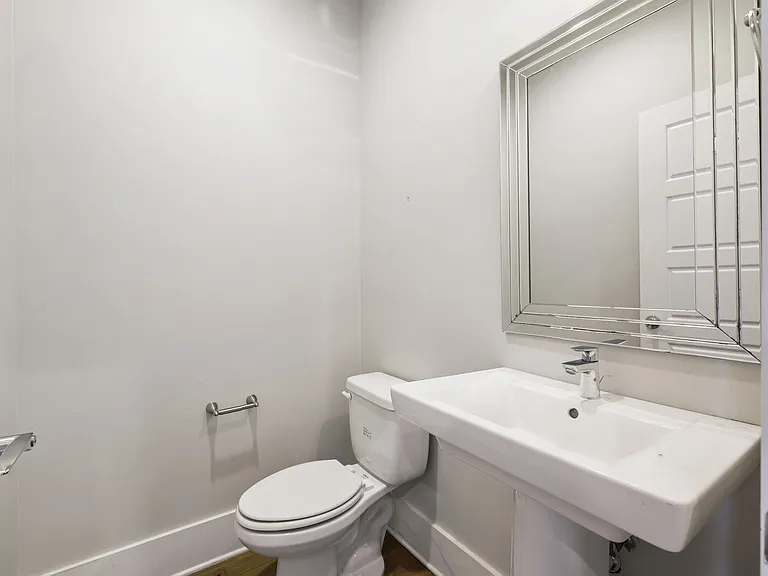 523B Weakley Ave — Photo 21