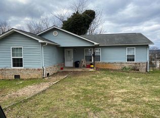 313 White Oak Ave, Newport, TN 37821