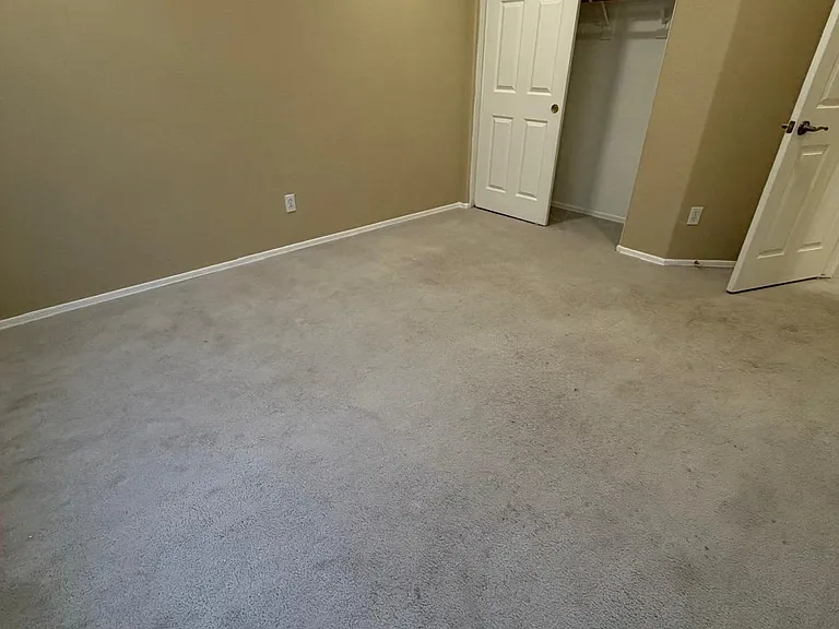 5434 W Saint John Rd — Photo 16
