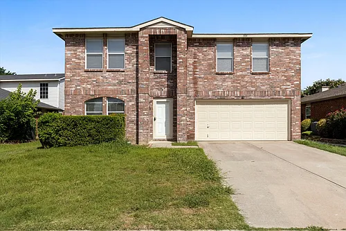3104 Westview Dr Photo 1